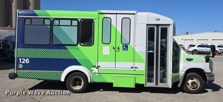 image for item DW3805 2017 Goshen Impulse Ford 220 shuttle bus