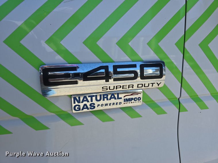 image for item DW3805 2017 Goshen Impulse Ford 220 shuttle bus