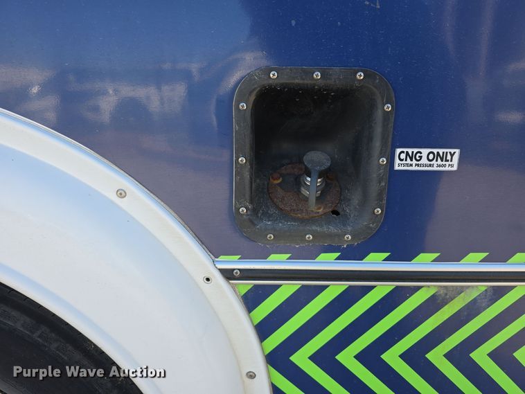 image for item DW3805 2017 Goshen Impulse Ford 220 shuttle bus