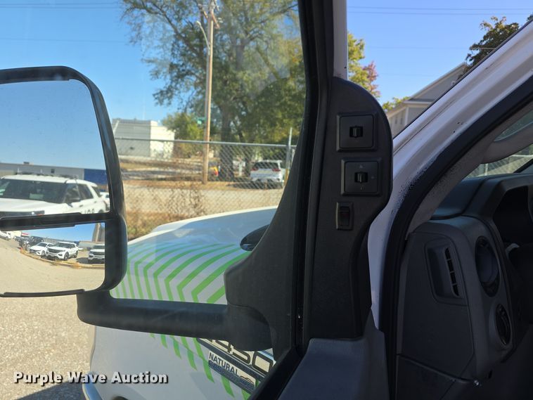 image for item DW3805 2017 Goshen Impulse Ford 220 shuttle bus