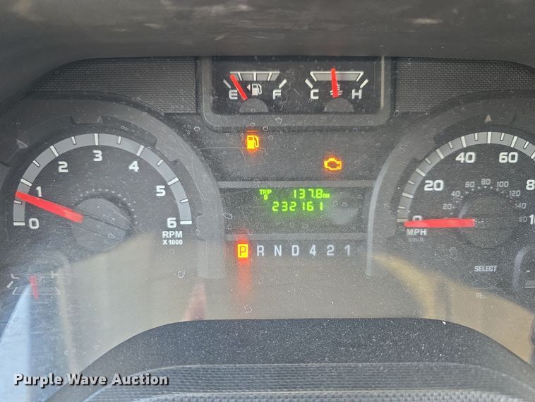 image for item DW3805 2017 Goshen Impulse Ford 220 shuttle bus