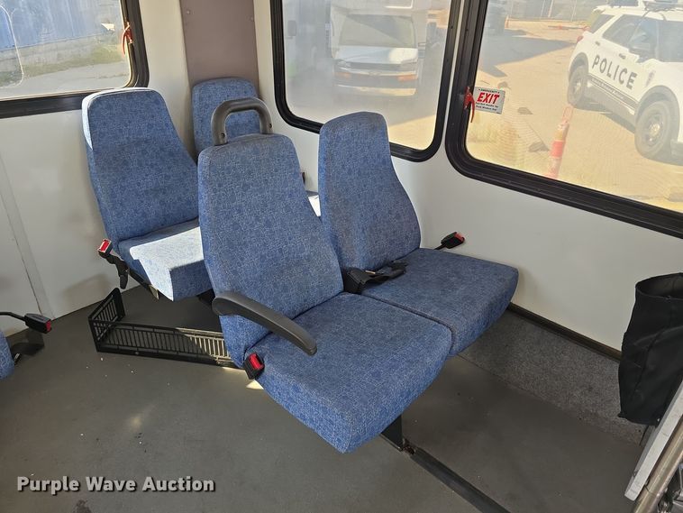 image for item DW3805 2017 Goshen Impulse Ford 220 shuttle bus