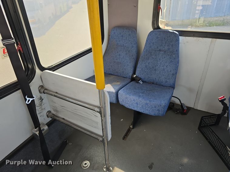 image for item DW3805 2017 Goshen Impulse Ford 220 shuttle bus