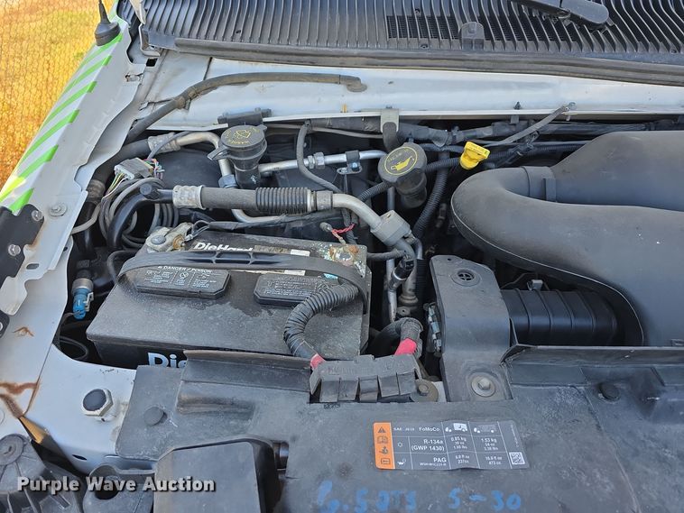 image for item DW3805 2017 Goshen Impulse Ford 220 shuttle bus