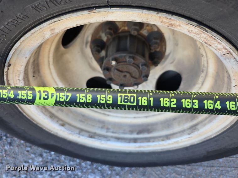 image for item DW3805 2017 Goshen Impulse Ford 220 shuttle bus