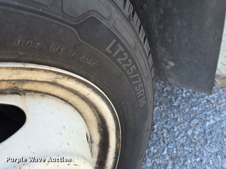 image for item DW3805 2017 Goshen Impulse Ford 220 shuttle bus