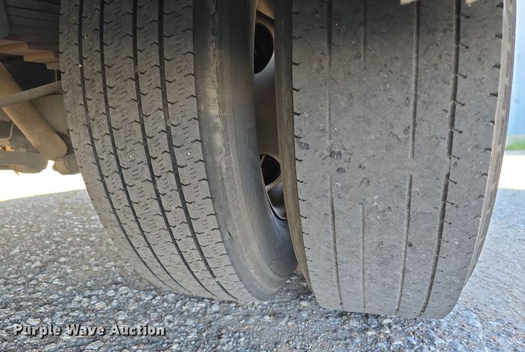 image for item DW3805 2017 Goshen Impulse Ford 220 shuttle bus