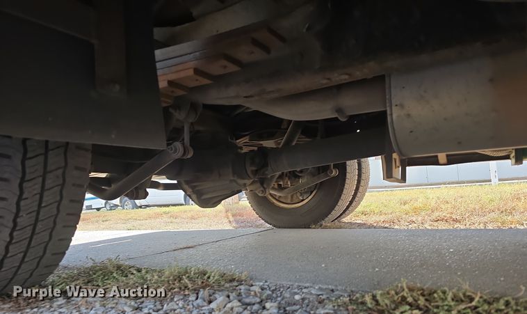 image for item DW3806 2010 Chevrolet 24' Glaval Titan shuttle bus