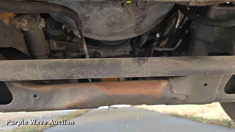 image for item DW3806 2010 Chevrolet 24' Glaval Titan shuttle bus