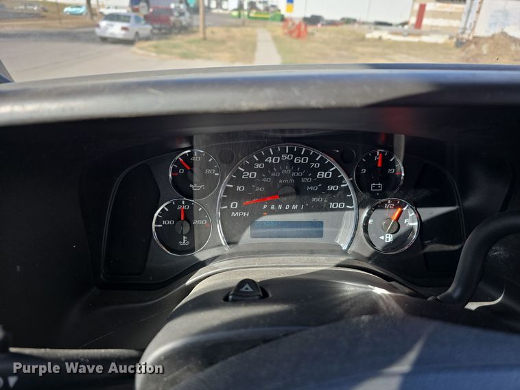 image for item DW3806 2010 Chevrolet 24' Glaval Titan shuttle bus