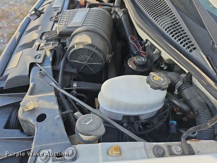 image for item DW3806 2010 Chevrolet 24' Glaval Titan shuttle bus