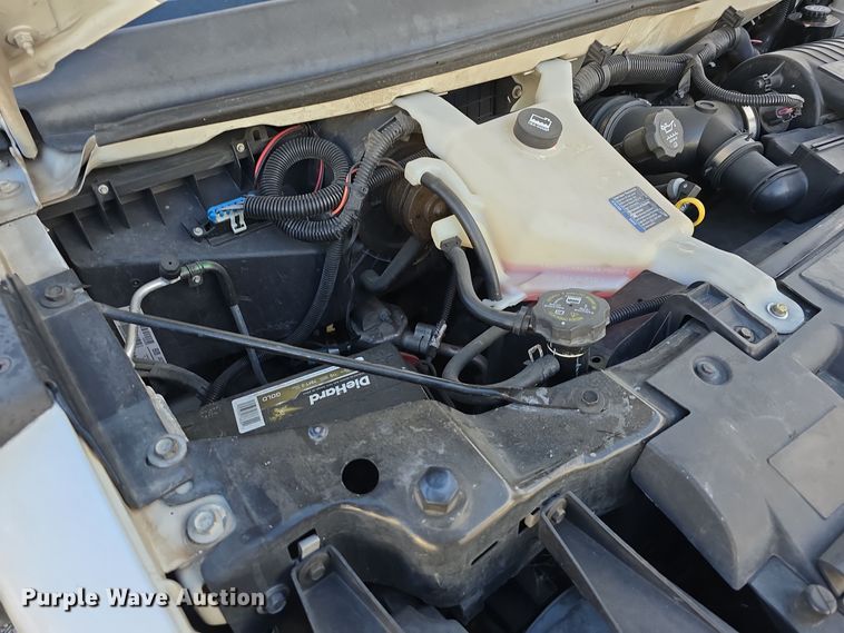 image for item DW3806 2010 Chevrolet 24' Glaval Titan shuttle bus