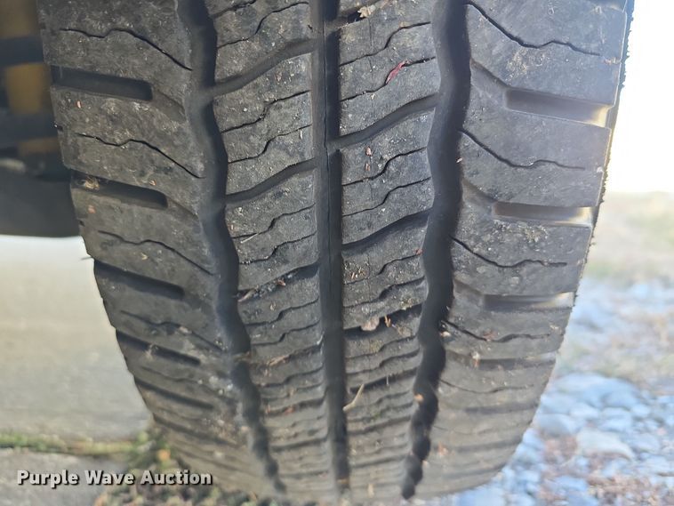 image for item DW3806 2010 Chevrolet 24' Glaval Titan shuttle bus