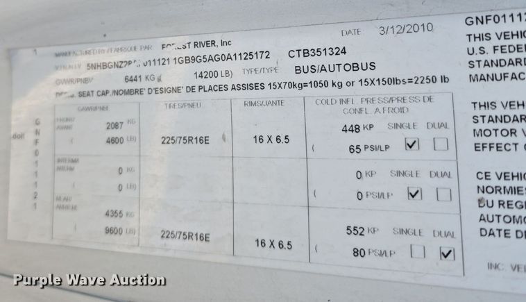 image for item DW3806 2010 Chevrolet 24' Glaval Titan shuttle bus