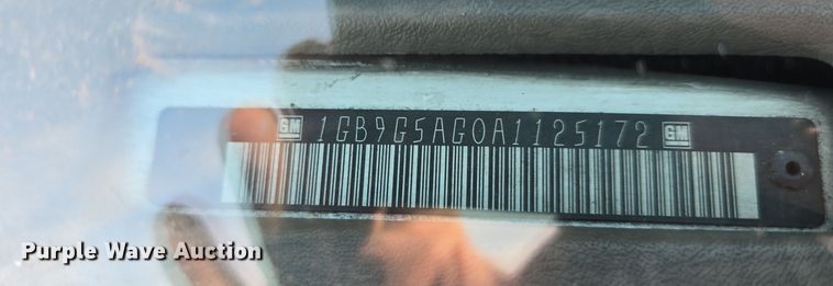 image for item DW3806 2010 Chevrolet 24' Glaval Titan shuttle bus