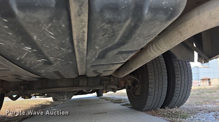 image for item DW3807 2010 Chevrolet 24' Glaval Titan shuttle bus