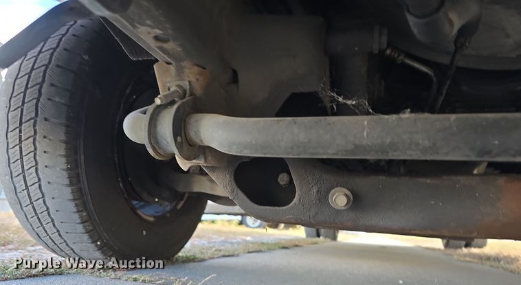 image for item DW3807 2010 Chevrolet 24' Glaval Titan shuttle bus