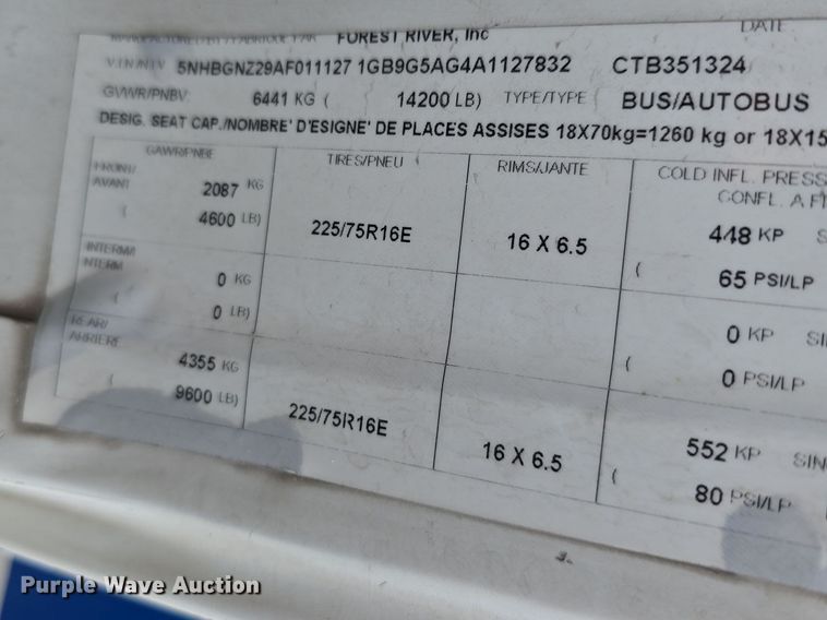 image for item DW3807 2010 Chevrolet 24' Glaval Titan shuttle bus