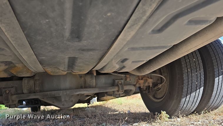 image for item DW3808 2010 Chevrolet 24' Glaval Titan shuttle bus