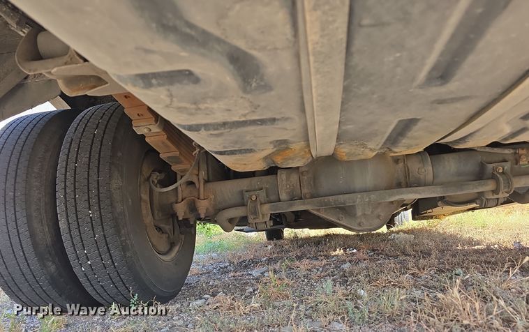 image for item DW3808 2010 Chevrolet 24' Glaval Titan shuttle bus