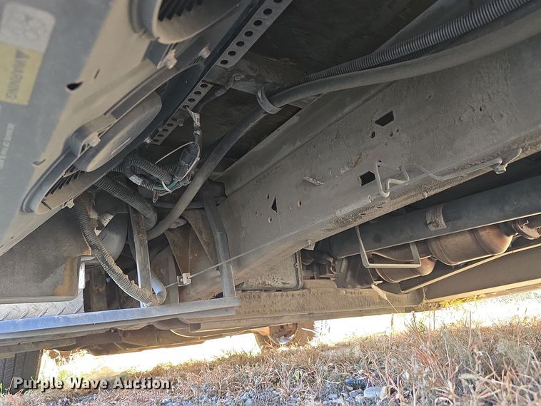 image for item DW3808 2010 Chevrolet 24' Glaval Titan shuttle bus