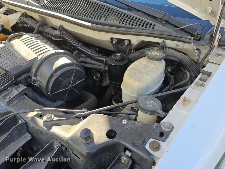 image for item DW3808 2010 Chevrolet 24' Glaval Titan shuttle bus