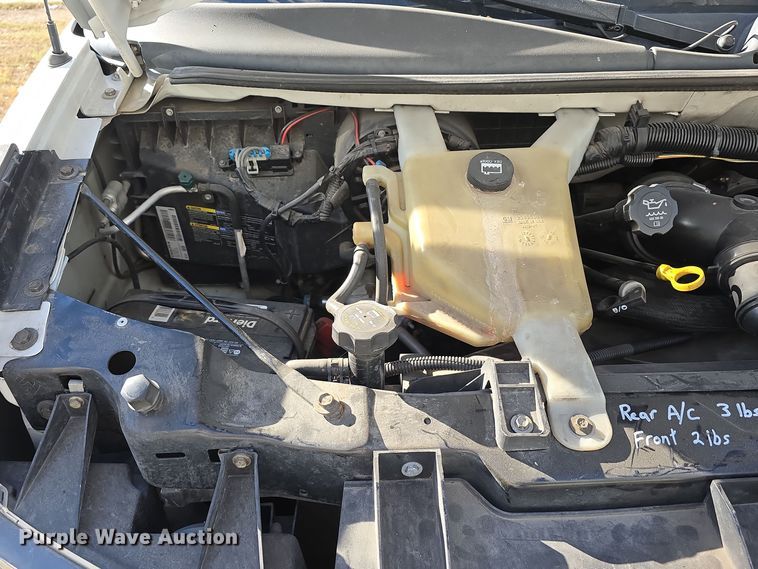 image for item DW3808 2010 Chevrolet 24' Glaval Titan shuttle bus