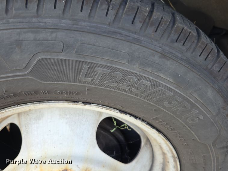 image for item DW3808 2010 Chevrolet 24' Glaval Titan shuttle bus