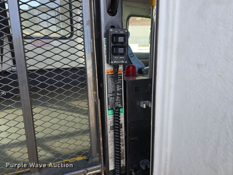 image for item DW3809 2017 Goshen Impulse Ford 220 shuttle bus