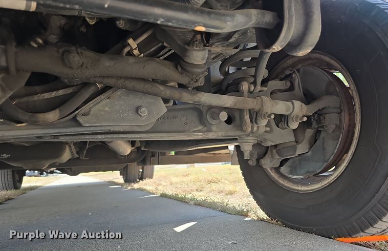 image for item DW3809 2017 Goshen Impulse Ford 220 shuttle bus