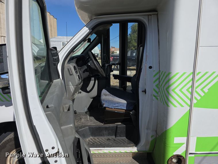 image for item DW3809 2017 Goshen Impulse Ford 220 shuttle bus