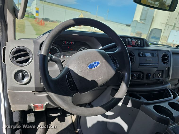 image for item DW3809 2017 Goshen Impulse Ford 220 shuttle bus