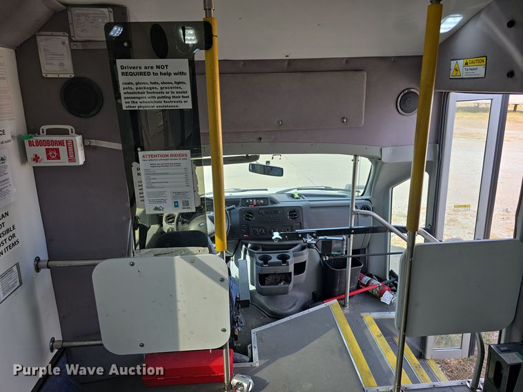 image for item DW3809 2017 Goshen Impulse Ford 220 shuttle bus