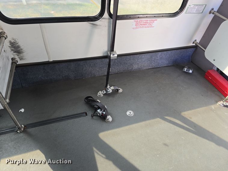 image for item DW3809 2017 Goshen Impulse Ford 220 shuttle bus