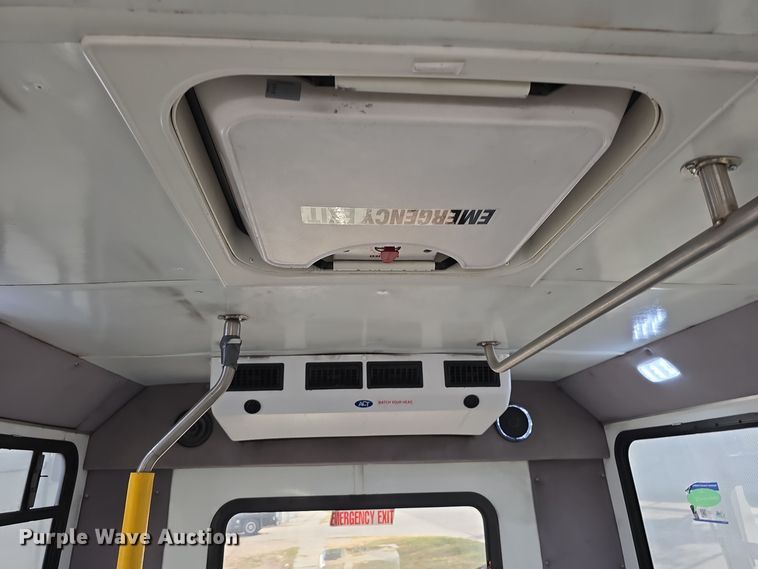 image for item DW3809 2017 Goshen Impulse Ford 220 shuttle bus