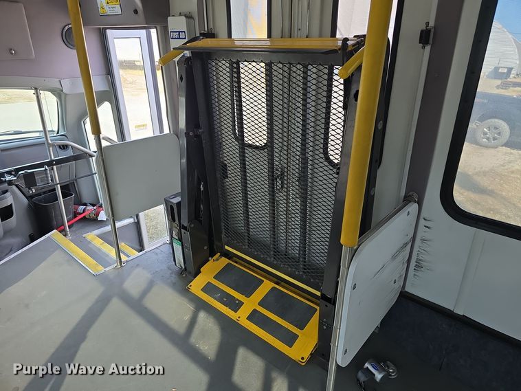 image for item DW3809 2017 Goshen Impulse Ford 220 shuttle bus