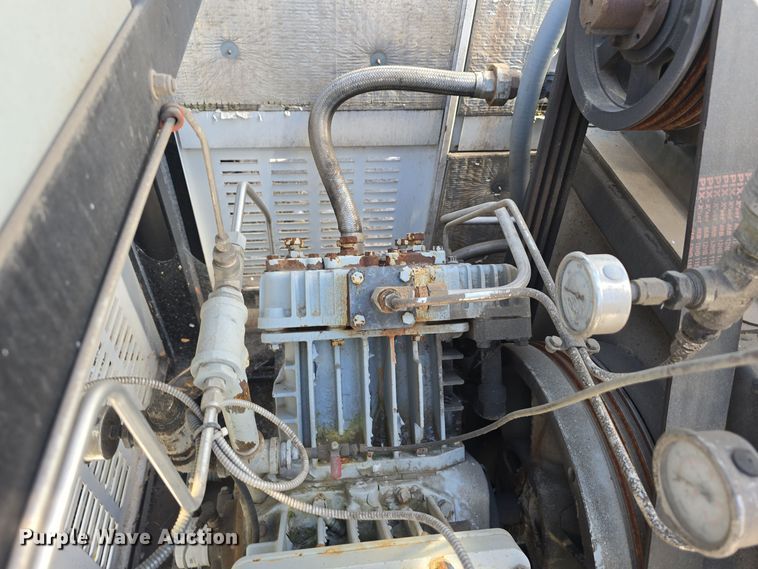 image for item DW3811 (2) ANGI Q-S50E4C75 CNG fueling station