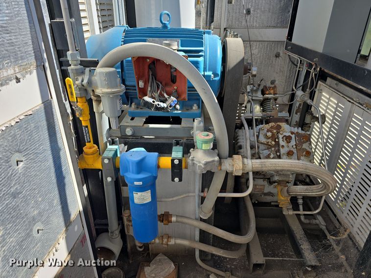 image for item DW3811 (2) ANGI Q-S50E4C75 CNG fueling station