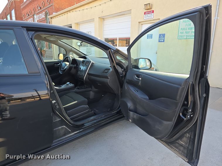 image for item DW3849 2015 Nissan Leaf 