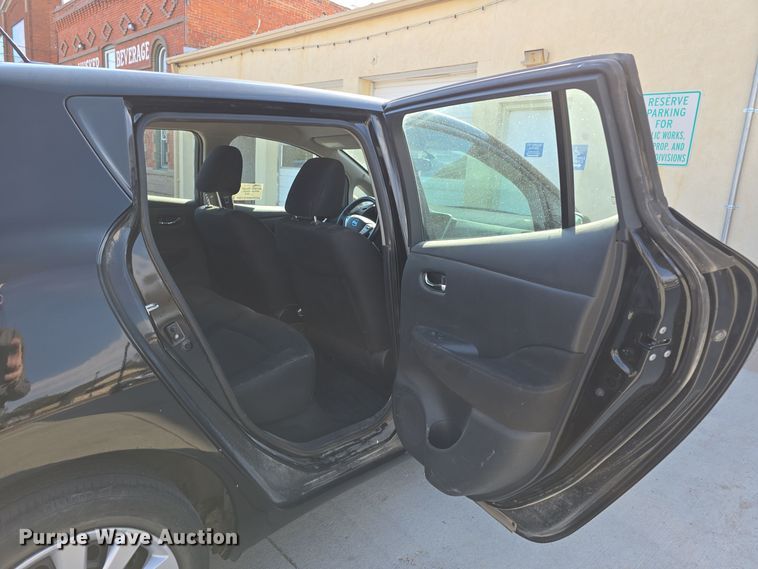 image for item DW3849 2015 Nissan Leaf 