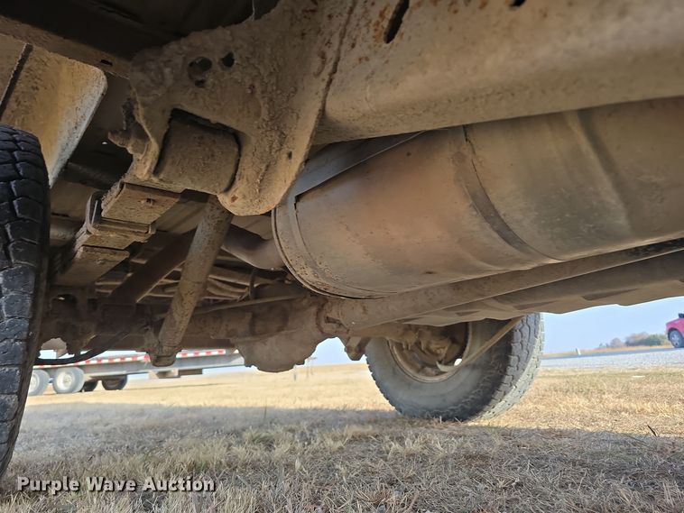 image for item DW3865 1998 GMC Sierra K1500 Ext. Cab pickup truck