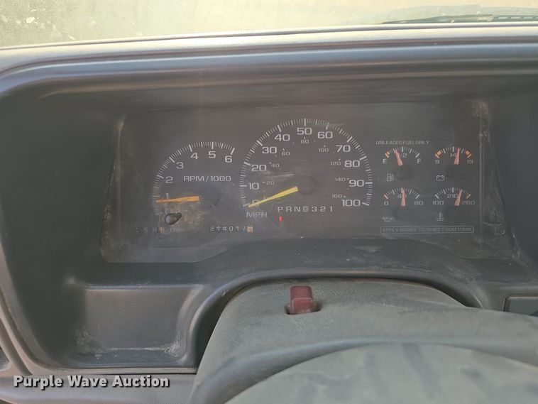 image for item DW3865 1998 GMC Sierra K1500 Ext. Cab pickup truck