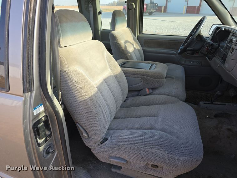 image for item DW3865 1998 GMC Sierra K1500 Ext. Cab pickup truck