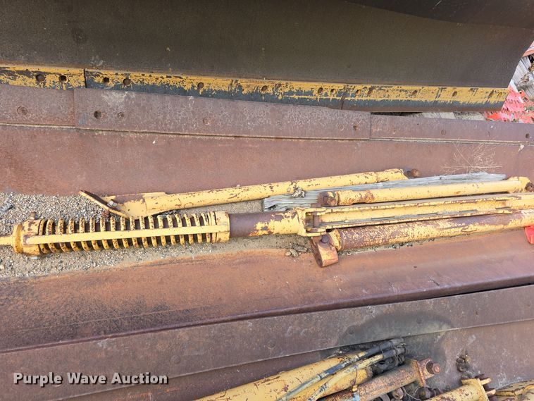 image for item DW3870 (2) motor grader wing blades