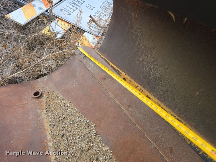 image for item DW3870 (2) motor grader wing blades