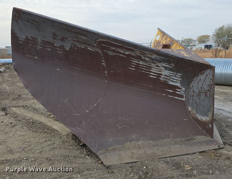 image for item DW3874 Snow plow