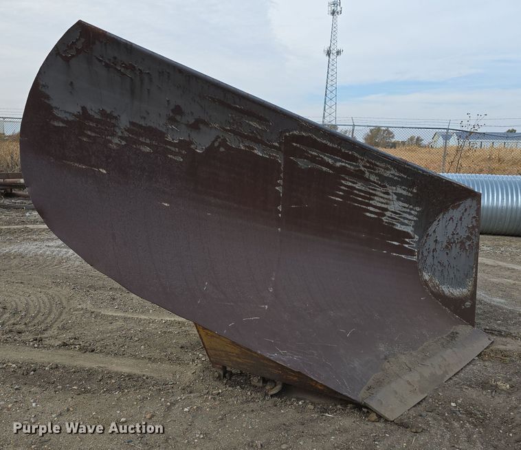 image for item DW3874 Snow plow