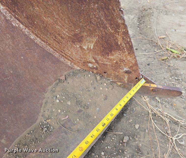 image for item DW3875 Caterpillar motor grader snow plow