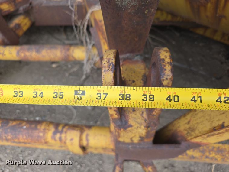 image for item DW3875 Caterpillar motor grader snow plow