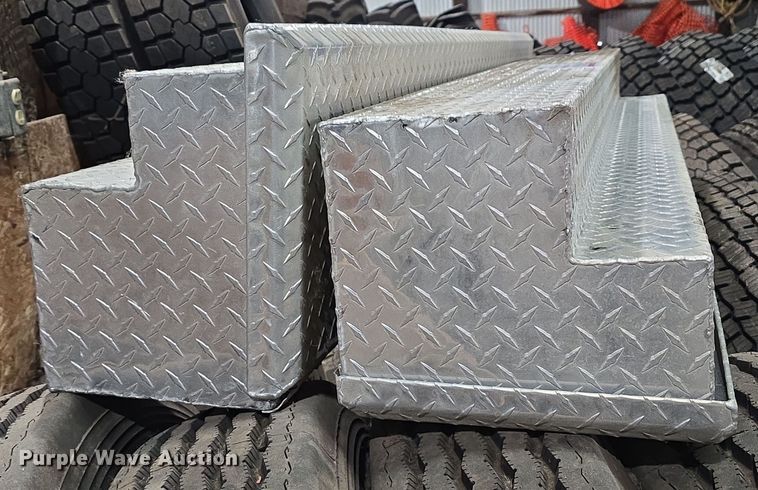 image for item DW3877 (2) Bomgaars toolboxes